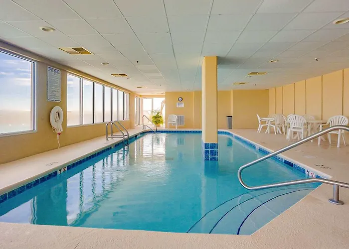 Beach-front With Pool Hot Tub Sauna Washer Dryer & Grill * Gulf Shores